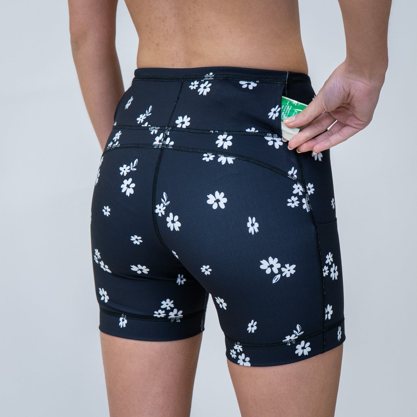 Womens Flexion 5" Compression Short - Florid Declamation