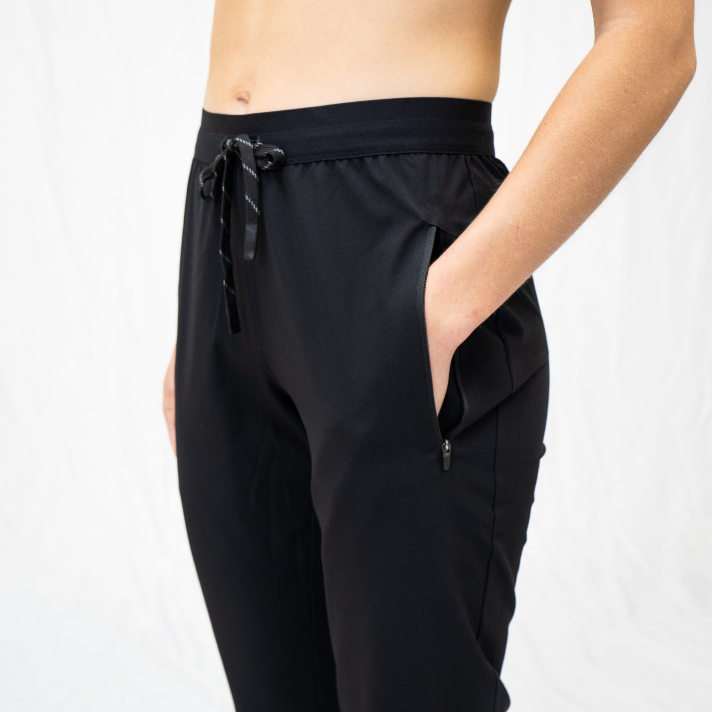 Womens Echelon Jogger - Stealth Black